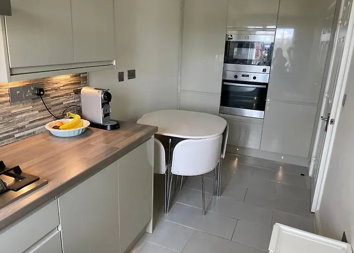 The Retreat - 4 Bedroom Townhouse