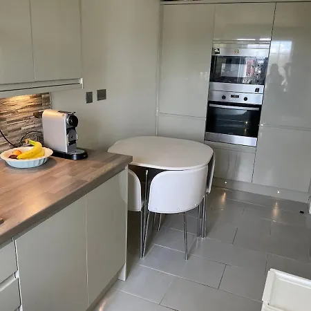 The Retreat - 4 Bedroom Townhouse